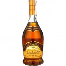 Коньяк Арарат 3 звезды 0.7л Армения